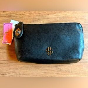 Simply Southern black mini purse w adj strap, gold accents